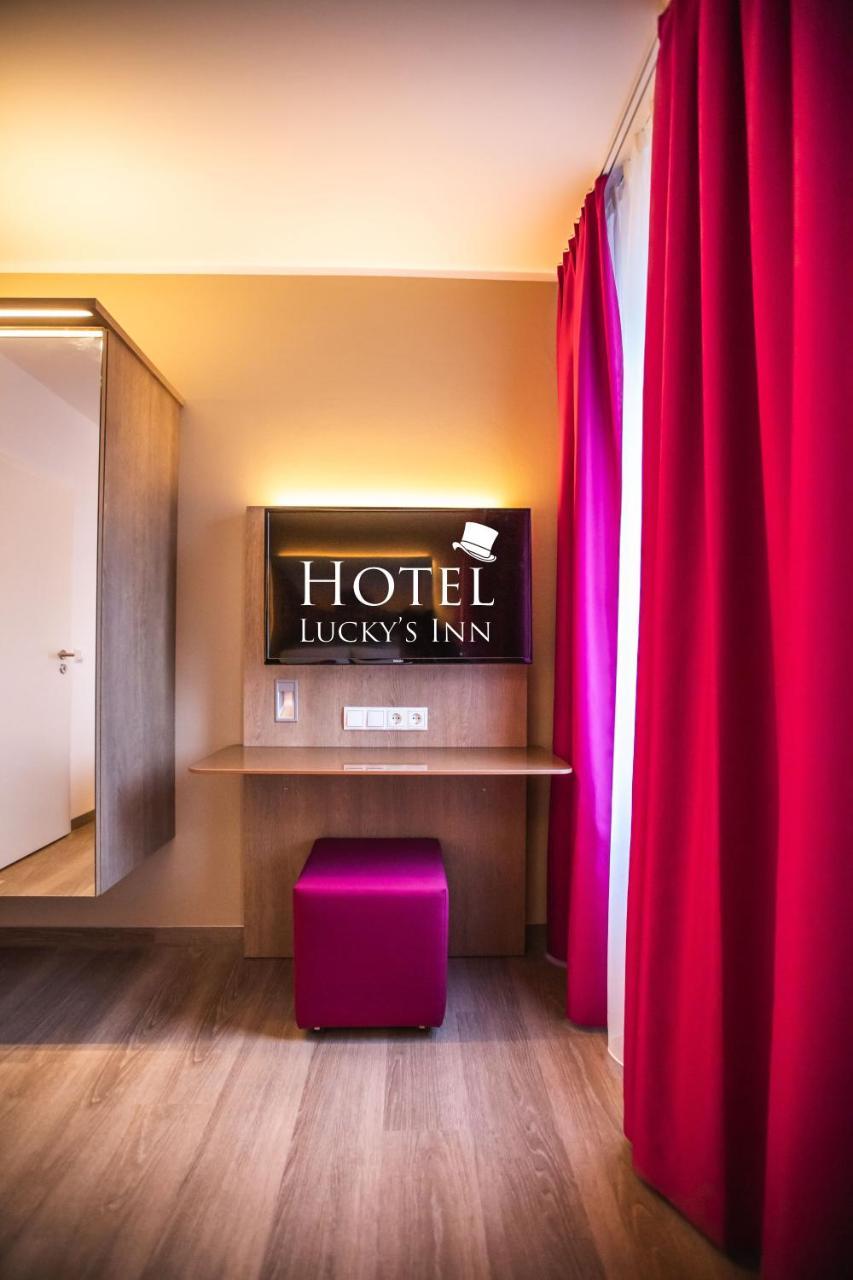 המבורג Hotel Luckys Inn מראה חיצוני תמונה