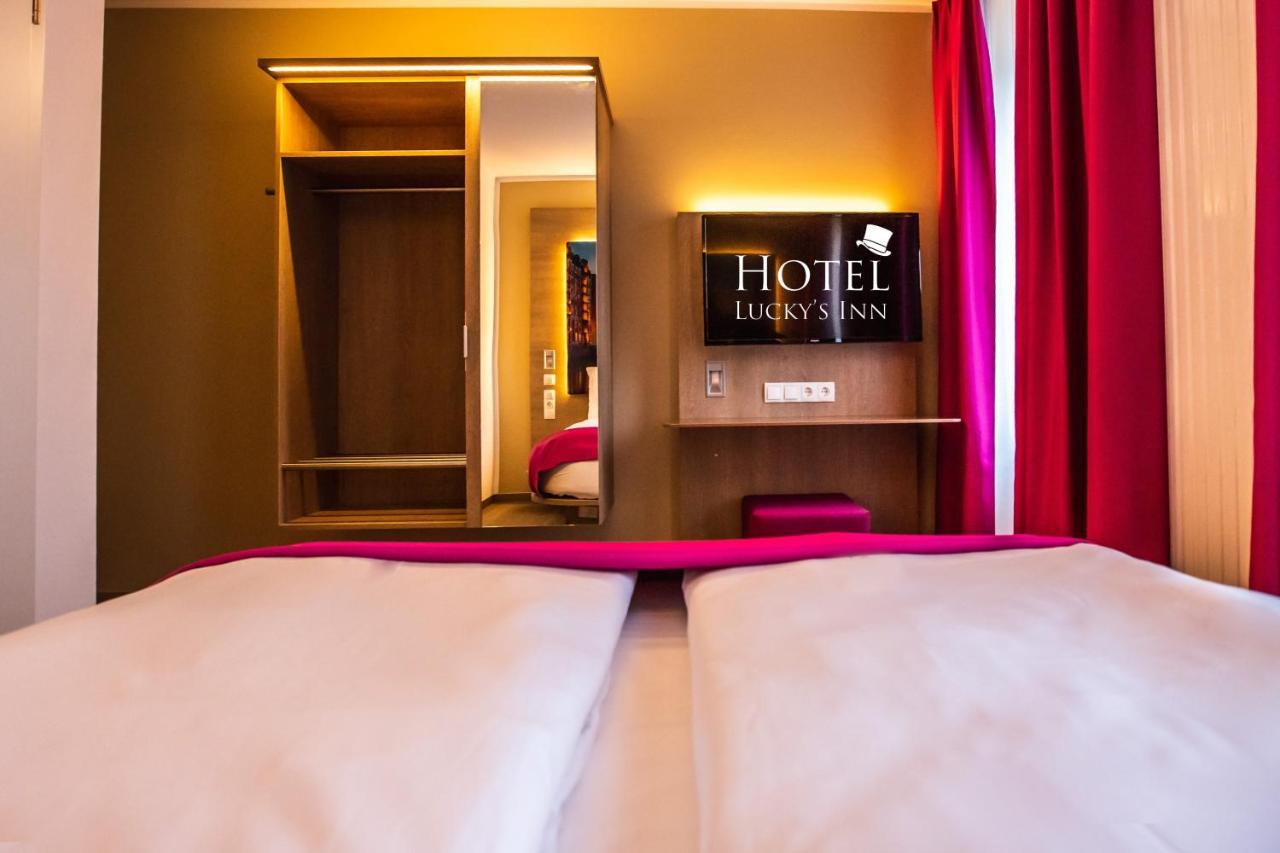 המבורג Hotel Luckys Inn מראה חיצוני תמונה